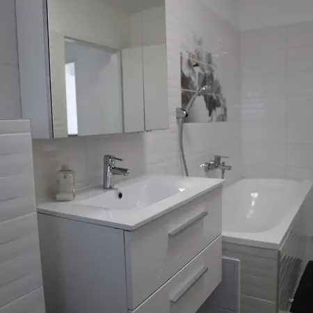Alex Apartmán